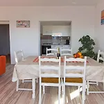 Nella Apartamento