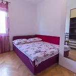 Nella *