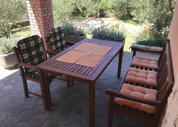 Nella Appartamento *