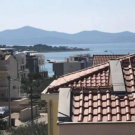 Nella 아파트 자다르