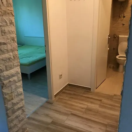 Apartman Nella *
